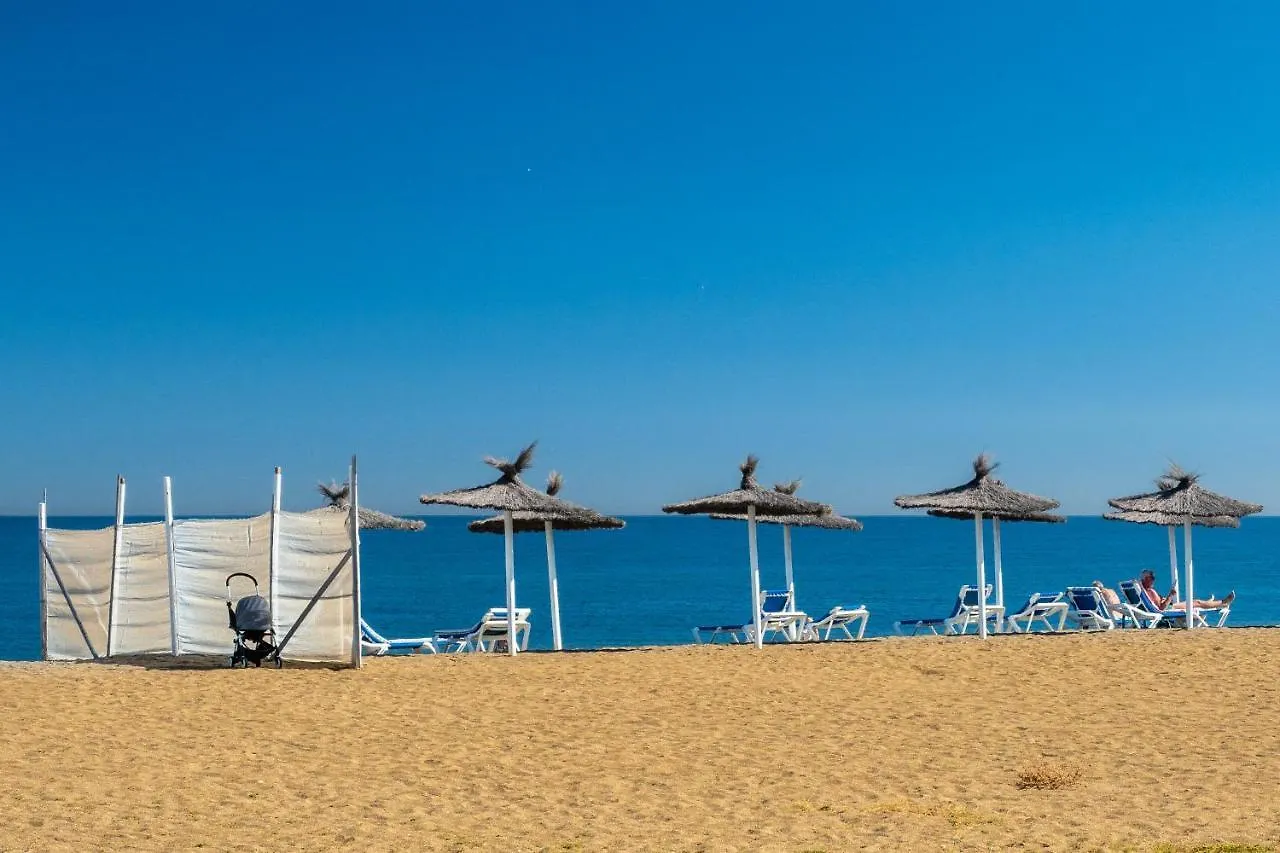 Duquesa Suites 2099 Manilva Spain